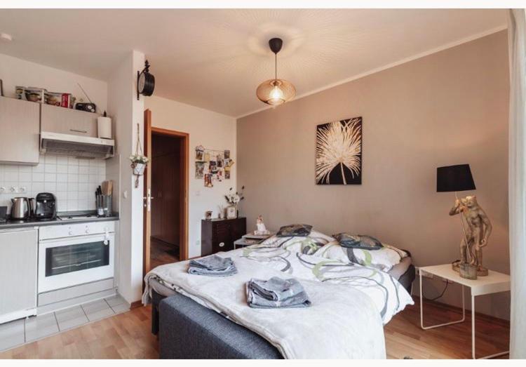 Die Kleine „Louise“ In Der Neustadt Mit Tiefgarage Dresden Bagian luar foto